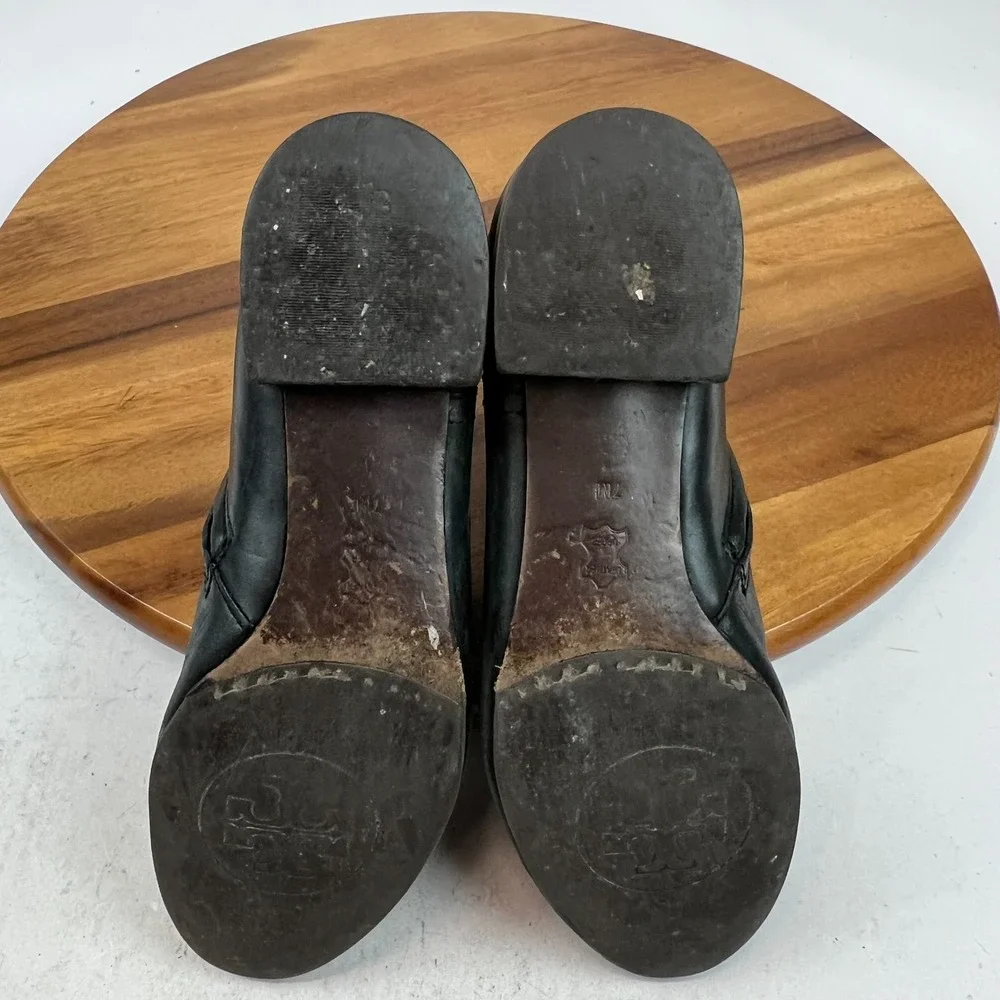 Tory Burch size standard